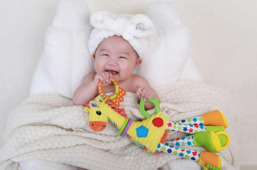 四平宝宝的口欲期